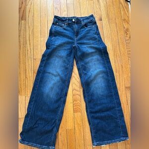 AE High-Waisted Baggy Jeans